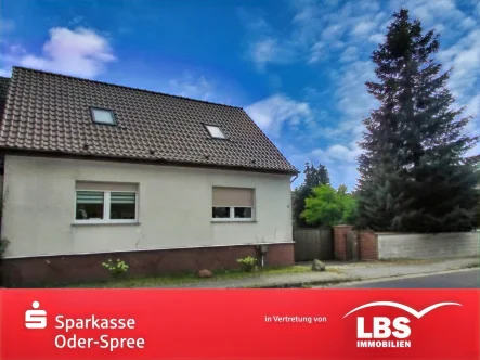 Außen 1 - Haus kaufen in Schenkendöbern - Schönes Einfamilienhaus mit weitreichendem Nebengelass