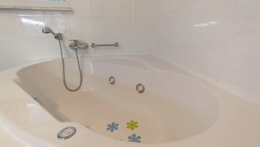 Badezimmer Ansicht 4