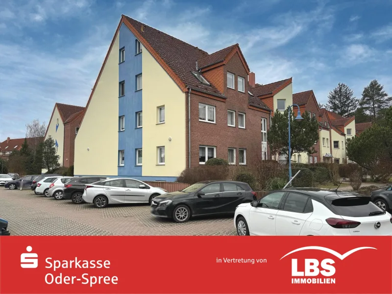 Objekt Ansicht 1 - Wohnung kaufen in Grünheide - Maisonettewohnung mit Balkon als Kapitalanlage!