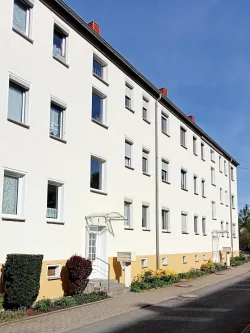 Gebäudeansicht - Wohnung mieten in Kriebstein - Helle 3-Zimmerwohnung in Kriebethal