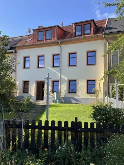 Rückansicht - Haus kaufen in Freiberg - Ein Haus - viele Möglichkeiten!