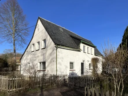 Ansicht - Haus kaufen in Oberschöna - Familienhaus mit großem Garten!