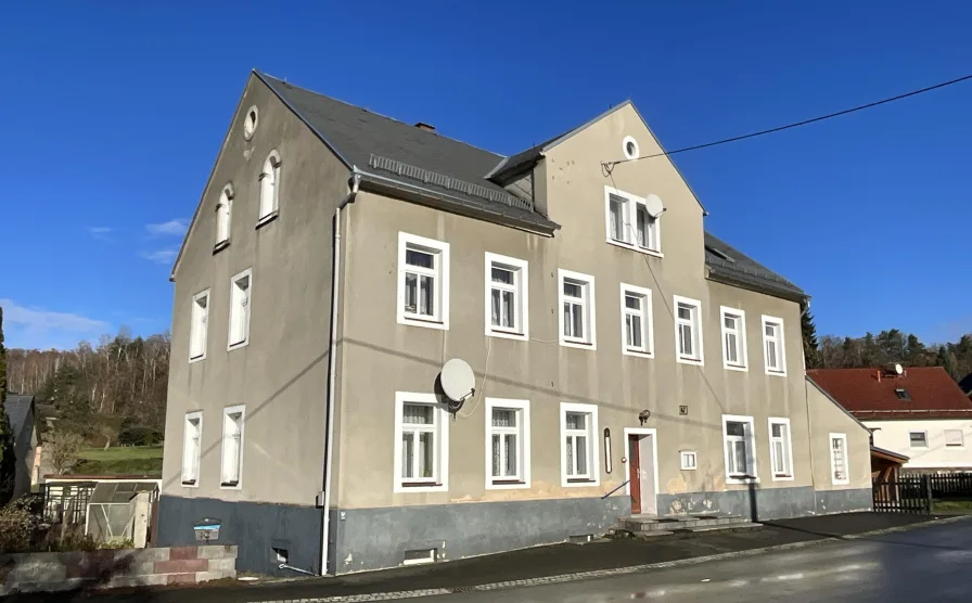 Ansicht - Haus kaufen in Halsbrücke - Ein Haus - viele Möglichkeiten!