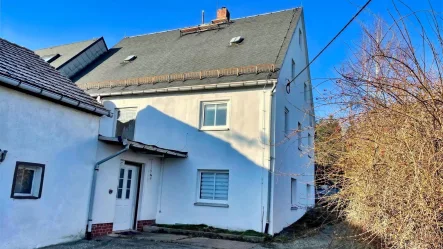 Außenansicht Wohngebäude  - Haus kaufen in Seelitz - Altes Haus in toller ländlicher Lage.