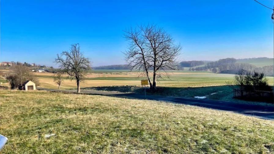 Fernblick vom Grundstück 