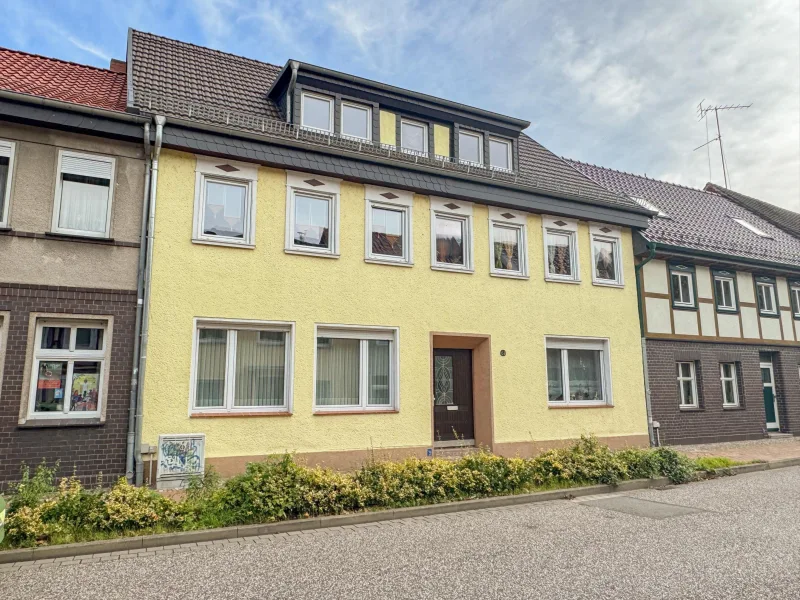 Wohnhaus Vorderseite Straßenansicht! - Haus kaufen in Salzwedel - Einzigartiges Wohnhaus mit beeindruckender Ausstattung!