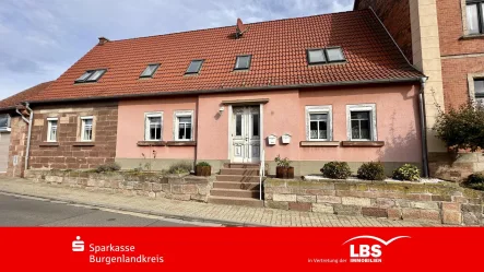 Straßenansicht - Haus kaufen in Nebra - Generationenwohnen möglich!