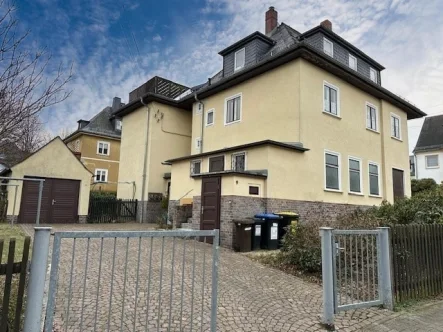 Hausansicht - Haus kaufen in Chemnitz - Mach was daraus!