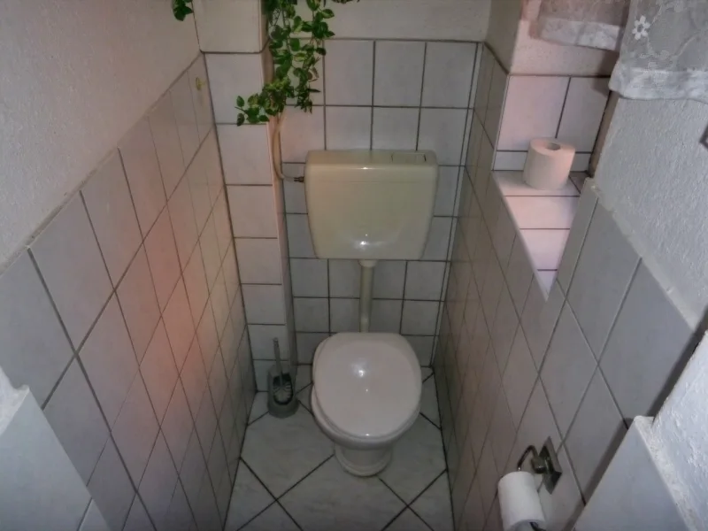 separates WC im Zwischenbau