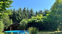 Pool und Gartenhaus