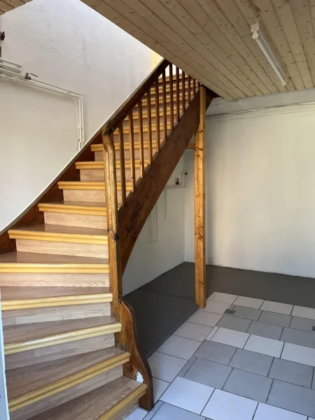 Treppenaufgang Wohnung Flachbau