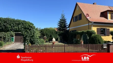 Vorderansicht - Haus kaufen in Ferchland - Gartenliebhaber? Hereinspaziert!