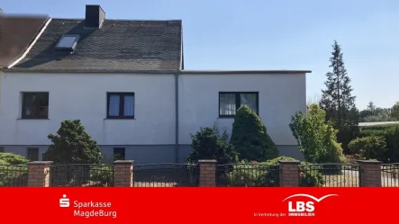 Vorderansicht - Haus kaufen in Wahlitz - Viel Platz für die Familie!