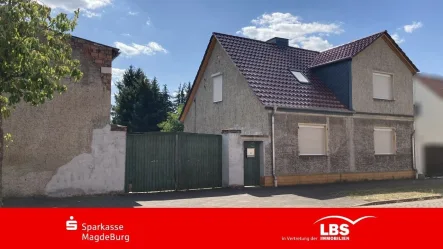 Vorderansicht - Haus kaufen in Lostau - Wohnhaus mit Potenzial!