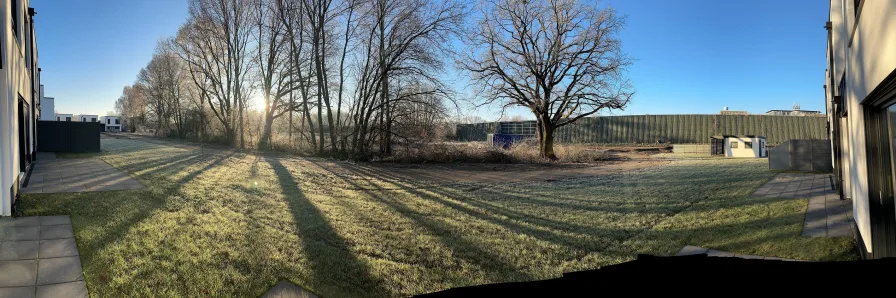 Terrassenblick am Wintermorgen