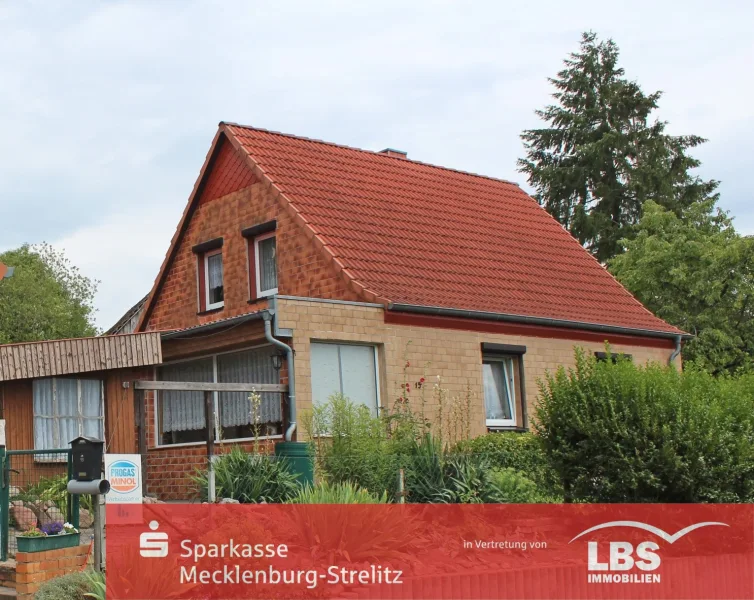 Titel - Haus kaufen in Wokuhl-Dabelow - Gemütliches Landhaus mit Seeblick in Wokuhl