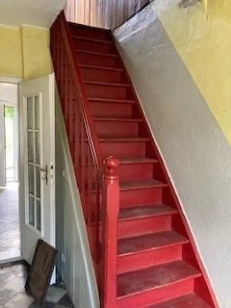 Treppe in´s DG