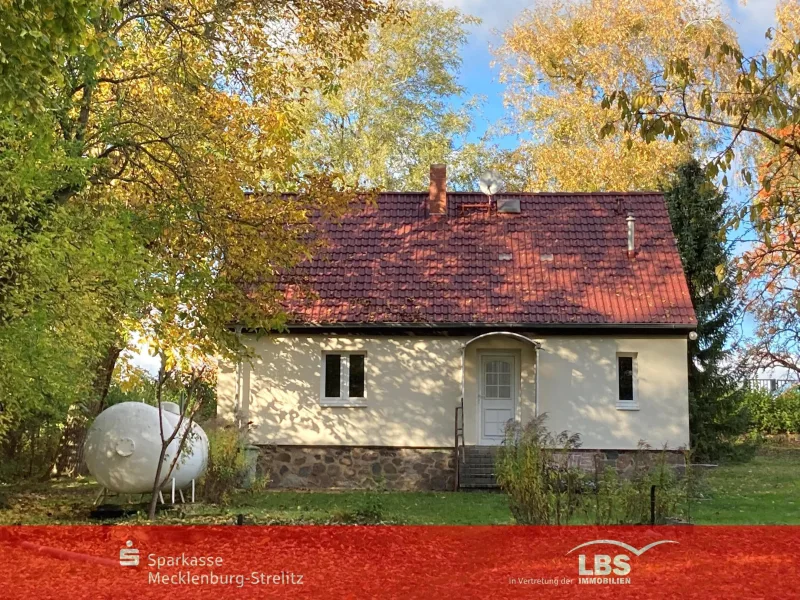 Titel  - Haus kaufen in Hohenzieritz - Ihr neues Haus - machen Sie was daraus!