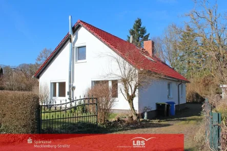 Titel - Haus kaufen in Hohenzieritz - Ein Haus zum Wohlfühlen!