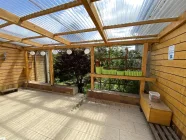 Terrasse mit Blick zum Garten