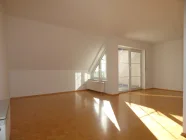 Wohnzimmer_Blick Balkon