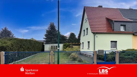 Straßenansicht - Haus kaufen in Glaubitz - Klein aber fein-Ideal f. eine kl.Familie