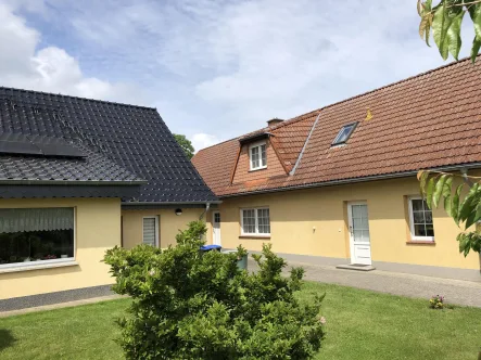  - Haus kaufen in Meesiger - Zwei Häuser-ideal für die Großfamilie!