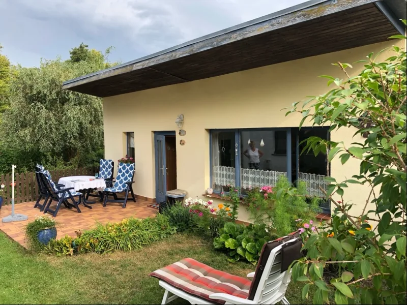  - Haus kaufen in Basedow - Bungalow auf Eigentumsland am MC See