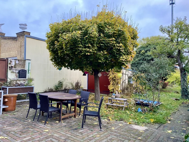 Sitzplatz mit Gartenblick