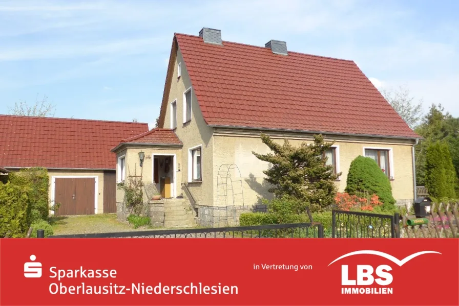Nordwestansicht - Haus kaufen in Vierkirchen - Viel Platz für Familie und Hobby !
