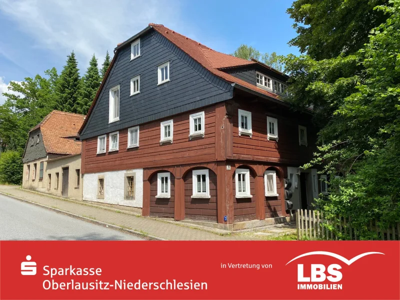 Straßenansicht - Haus kaufen in Seifhennersdorf - Liebevoll saniertes Umgebindehaus mit Ausbaureserve!
