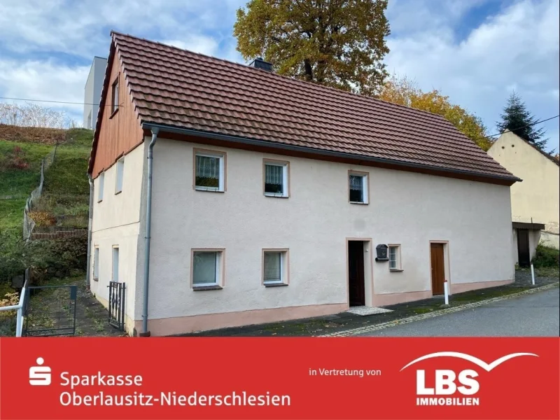 Straßenansicht - Haus kaufen in Strahwalde - Vielleicht Ihre neue Ferienimmobilie!