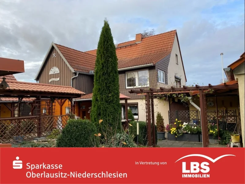 Südostansicht - Haus kaufen in Bernstadt - Wohnen und Hobby - genügend Platz wäre da !
