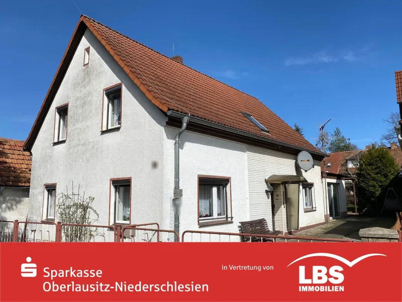 Titelbild - Haus kaufen in Quitzdorf am See - Geräumiges Wohnhaus mit separaten Gartengrundstück