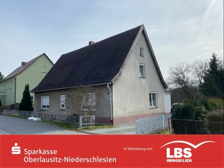 Nordwestansicht - Haus kaufen in Vierkirchen - Landhaus mit Potential !