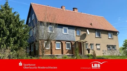 Frontansicht - Haus kaufen in Lawalde-Lauba - Ein besonderes Ensemble