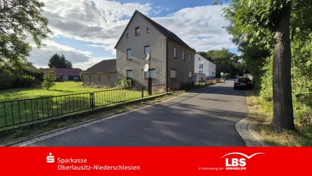 Blick aufs Haus - Haus kaufen in Boxberg - charmantes EFH mit großem Grundstück