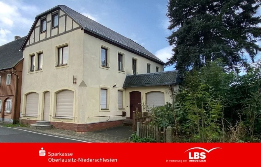 Straßenansicht - Haus kaufen in Niedercunnersdorf - 160m² Mischnutzung im Ortskern