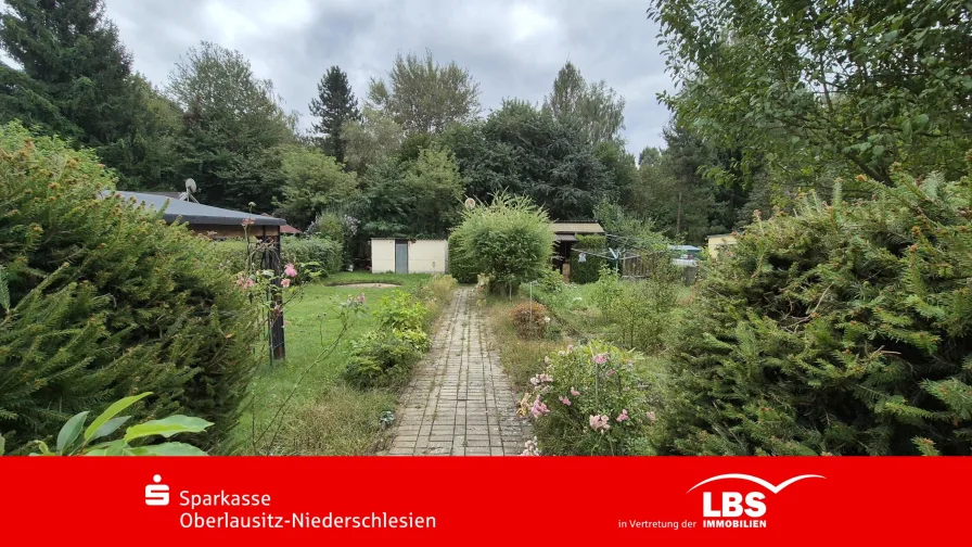 Zugang zum Gartengrundstück - Haus kaufen in Bad Muskau - Freizeitgrundstück mit Bungalow