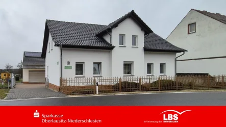 Hausansicht - Haus kaufen in Boxberg - Einfach einziehen und wohlfühlen