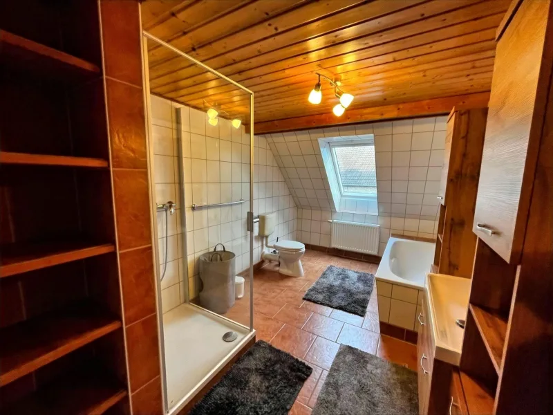 Badezimmer Dachgeschoss