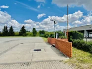 Tankstelle auf dem Grundstück