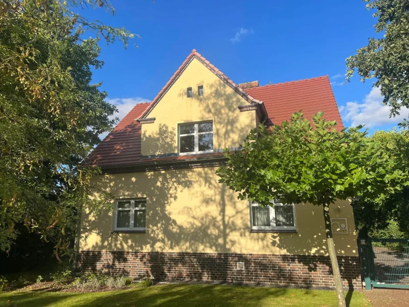 Ansicht SW - Haus kaufen in Cottbus - Solides Haus und viel Platz in Merzdorf!