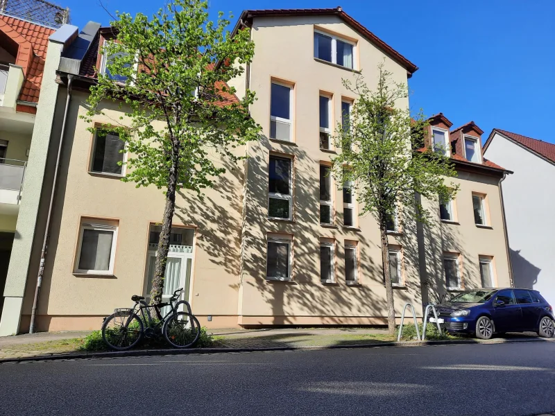 Außenansicht - Wohnung kaufen in Cottbus - Großzügige Wohnung mit Potential im Herzen der Stadt