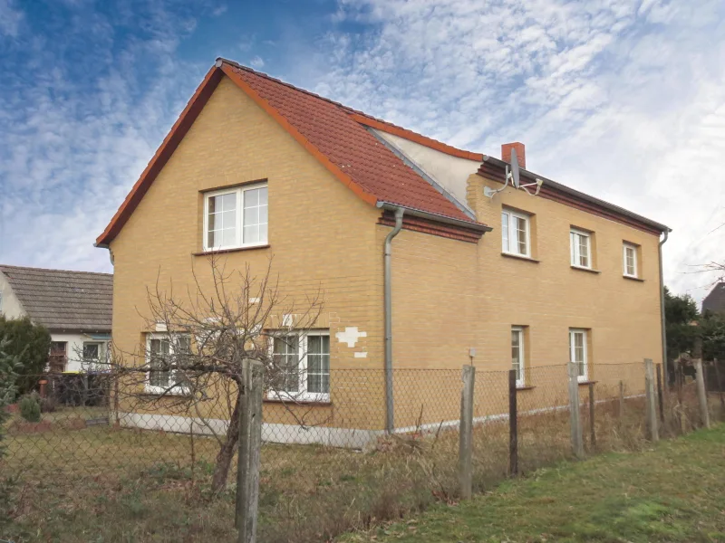 Straßenansicht - Haus kaufen in Neuhausen - Familiendomizil zum Ausbauen 