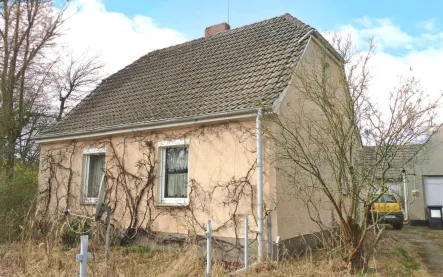 Straßenansicht - Haus kaufen in Spremberg - Einfaches Haus in traumhafter Lage