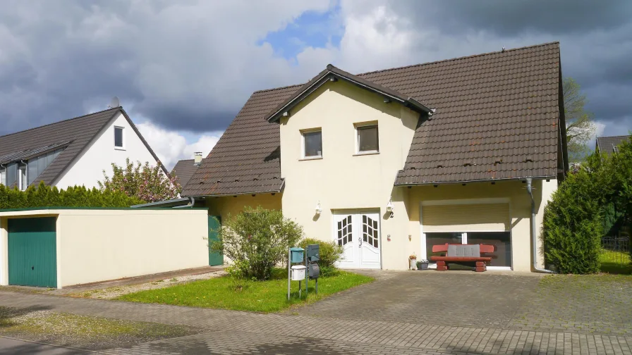 Straßenansicht - Haus kaufen in Burg - Interessante Kapitalanlage im Spreewald