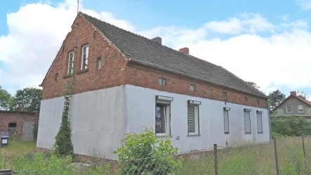 Straßenansicht - Haus kaufen in Welzow - Handwerkliches Geschick gefragt!