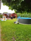 Hof mit Pool und Sitzecke