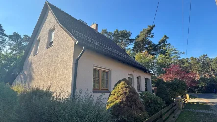 Straßenansicht - Haus kaufen in Guben - Perfekt für Familien!